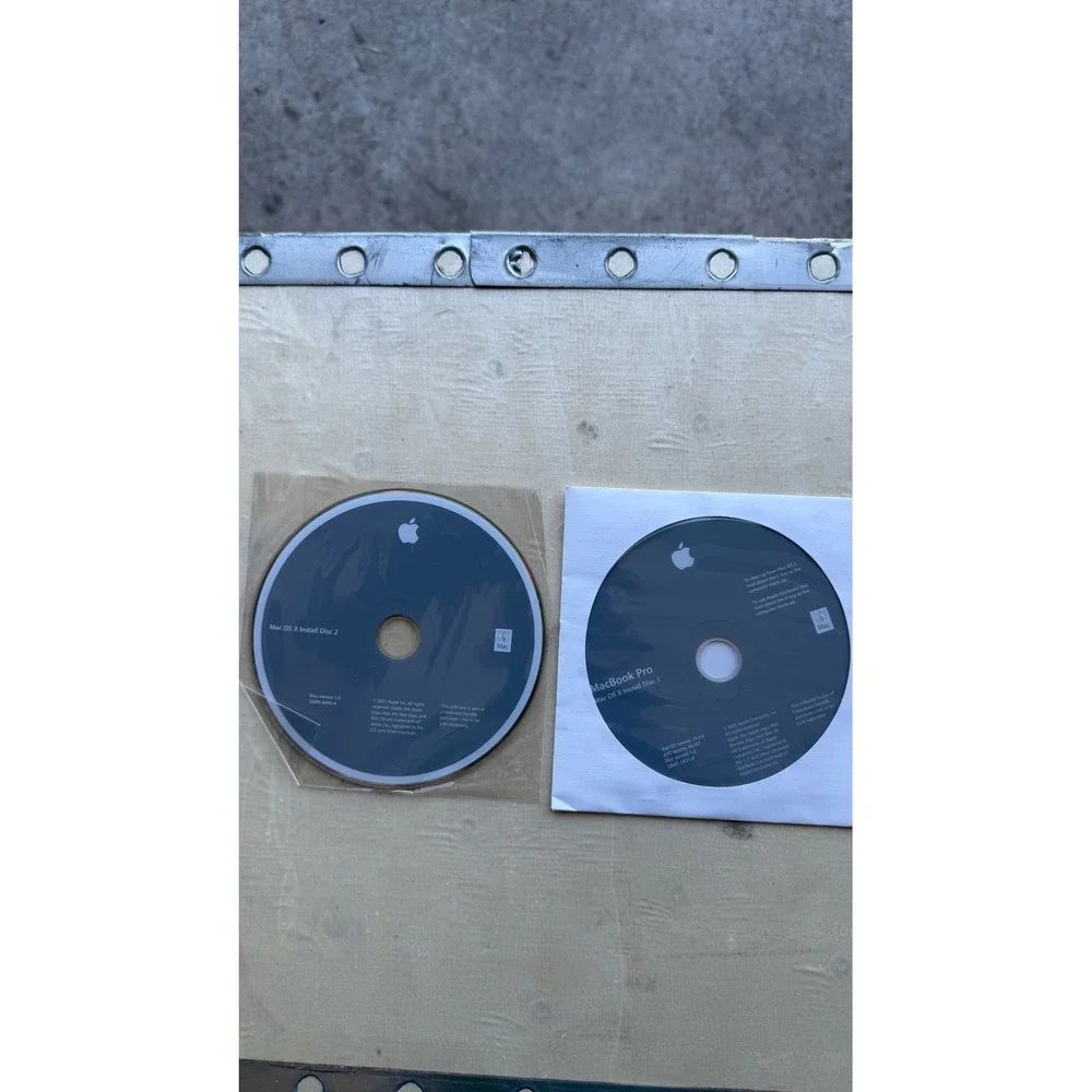 Apple MacBook Pro Mac OS X Install Disc 1 & 2 Set 10.4.6